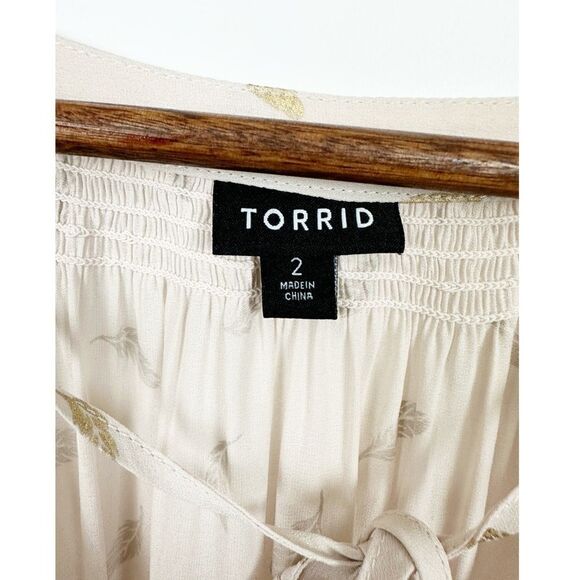 Crepe Tie Neck Blouse Size 2 Plus - Picture 9 of 11